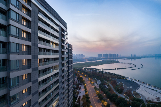 鉑悅犀湖（中國(guó)土木工程詹天佑獎(jiǎng)優(yōu)秀住宅小區(qū)金獎(jiǎng)，全國(guó)用戶滿意工程）